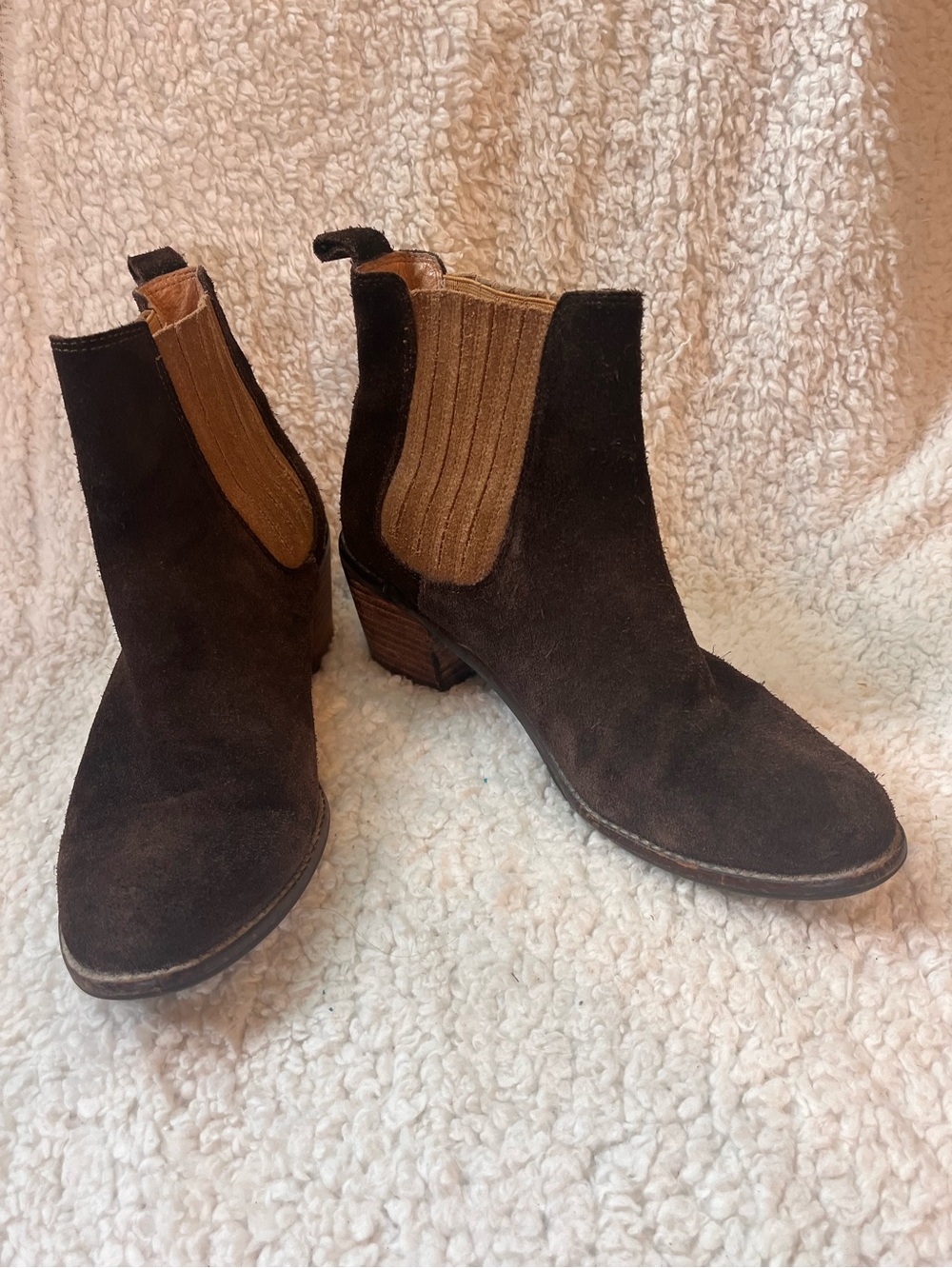 Matisse Brown Suede Booties 8